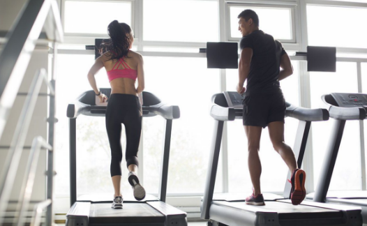如何正确使用跑步机减肥更有效？