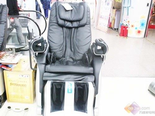 荣泰按摩椅RT-Z05A 全方位豪华设计