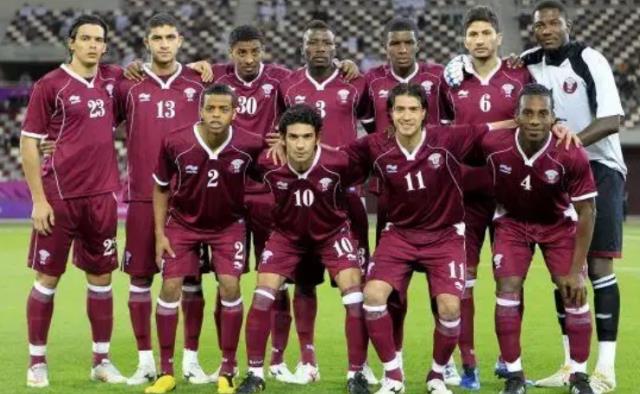 卡塔尔国家足球队有几位球员在欧洲踢球(卡塔尔国家足球队图1