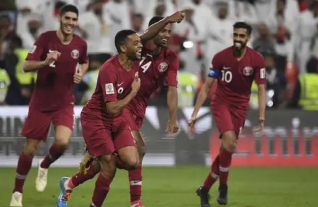 卡塔尔足球队世界杯名单(卡塔尔世界杯中国队球员名单)图1
