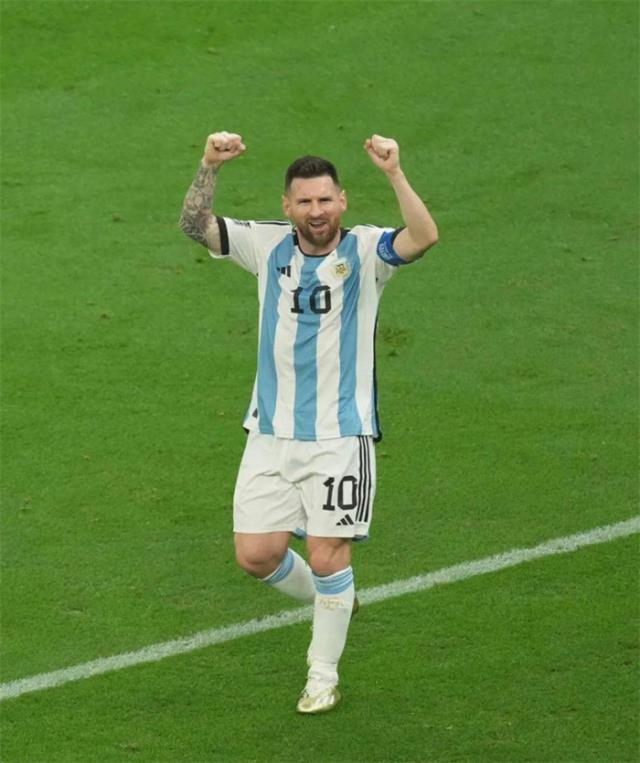 阿根廷复仇成功，梅西捧起大力神杯正式加冕球王(阿根廷梅图1