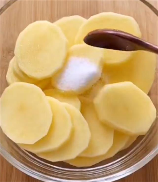 气泡土豆片的做法