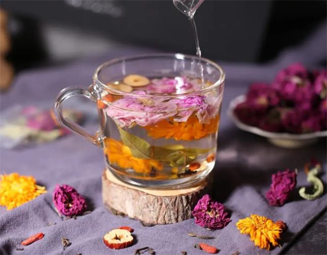 饮花茶滋养身体有哪些效果