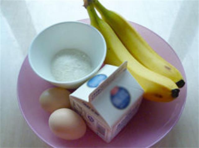 香蕉鸡蛋卷的做法(香蕉蛋糕卷的做法)