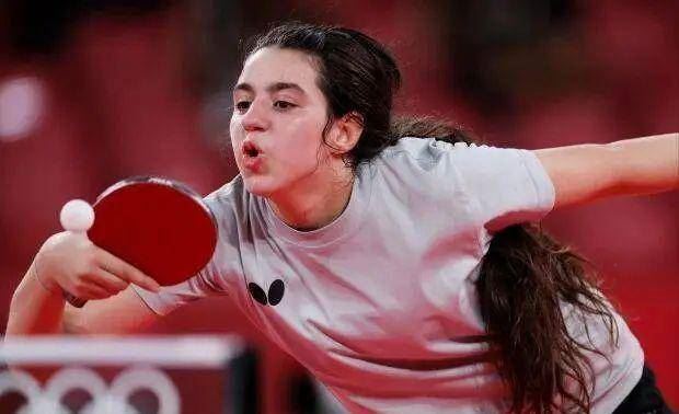“叙利亚12岁乒乓选手”上热搜！她的人生，让我想起《乒图1