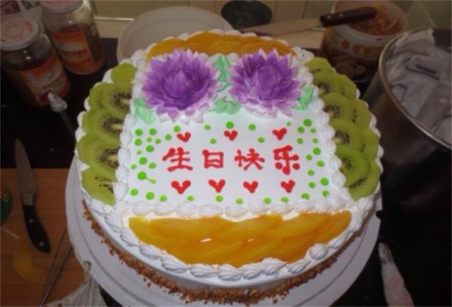 生日蛋糕在家里制作的方法快来看(生日蛋糕在家做法)