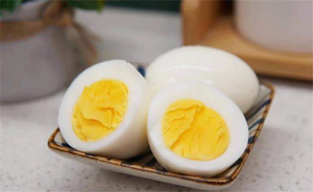 ​鸡蛋可以多吃吗 真的会有胆固醇的影响吗