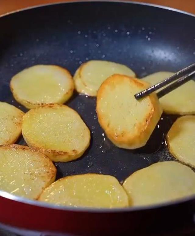 干锅土豆片的制作方法