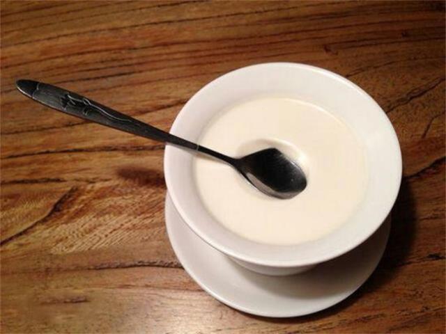 喝酸奶的注意事项并不是老少皆宜